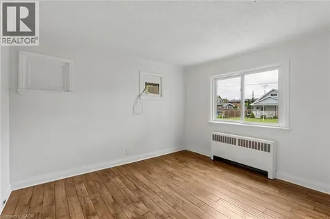 53 Kinsey Street St. Catharines ON L2S 1E2