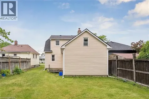 53 Kinsey Street St. Catharines ON L2S 1E2