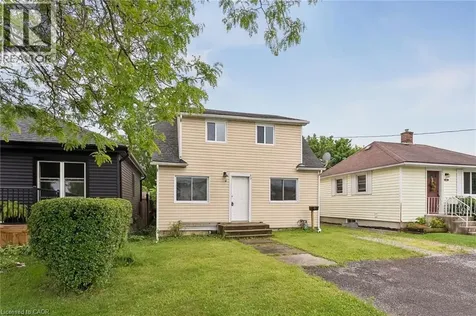 53 Kinsey Street St. Catharines ON L2S 1E2