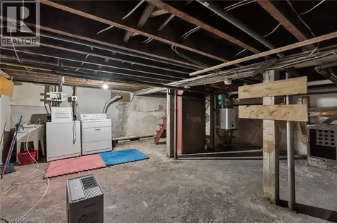 53 Kinsey Street St. Catharines ON L2S 1E2