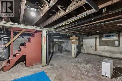 53 Kinsey Street St. Catharines ON L2S 1E2