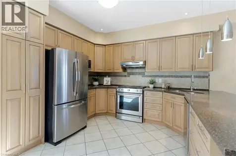 227 Chestnut Hill Crescent Kitchener ON N2P 2X3