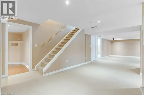 227 Chestnut Hill Crescent Kitchener ON N2P 2X3