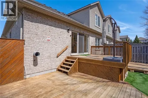 227 Chestnut Hill Crescent Kitchener ON N2P 2X3