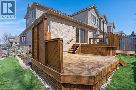 227 Chestnut Hill Crescent Kitchener ON N2P 2X3