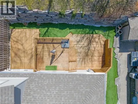227 Chestnut Hill Crescent Kitchener ON N2P 2X3