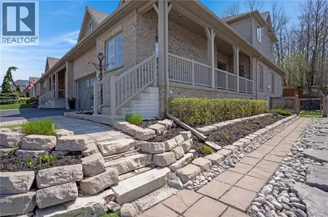 227 Chestnut Hill Crescent Kitchener ON N2P 2X3