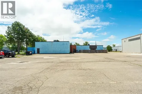 1420 Lougar Avenue Sarnia ON N7S 5N4