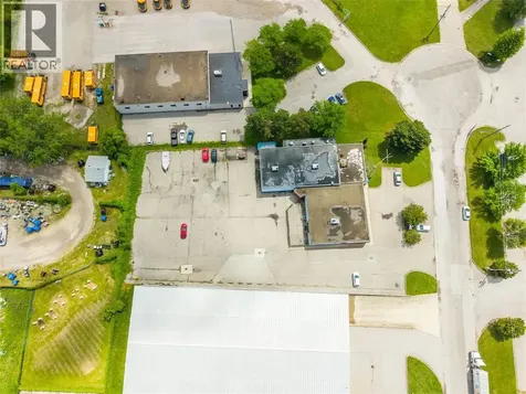 1420 Lougar Avenue Sarnia ON N7S 5N4