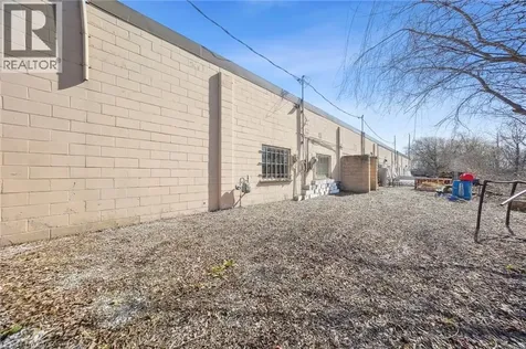 2234 Harold Road Burlington ON L7P 3E1