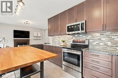 921 Eden Oak Court Kitchener ON N2A 0H4