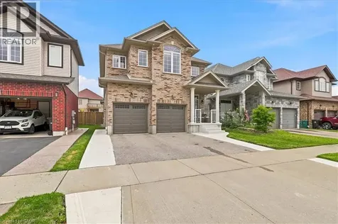 921 Eden Oak Court Kitchener ON N2A 0H4