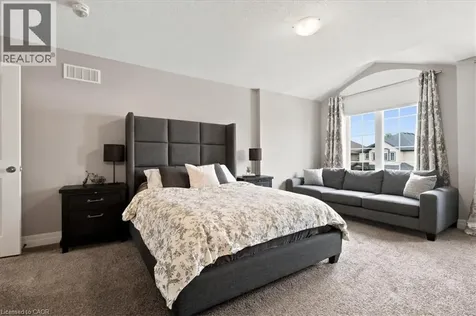 921 Eden Oak Court Kitchener ON N2A 0H4