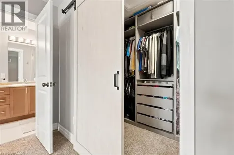 921 Eden Oak Court Kitchener ON N2A 0H4