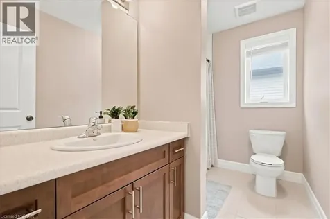 921 Eden Oak Court Kitchener ON N2A 0H4