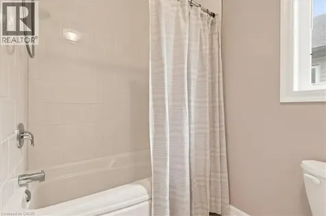 921 Eden Oak Court Kitchener ON N2A 0H4