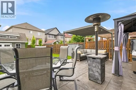 921 Eden Oak Court Kitchener ON N2A 0H4