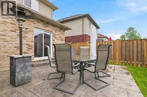 921 Eden Oak Court Kitchener ON N2A 0H4