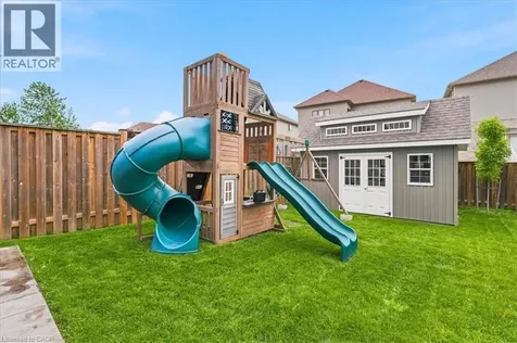 921 Eden Oak Court Kitchener ON N2A 0H4
