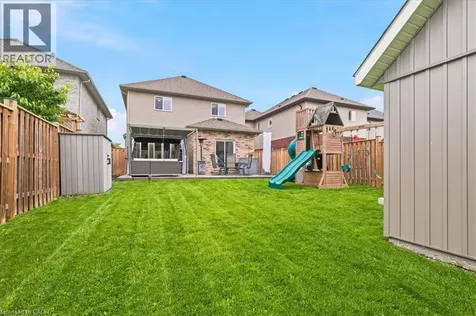 921 Eden Oak Court Kitchener ON N2A 0H4