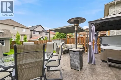 921 Eden Oak Court Kitchener ON N2A 0H4