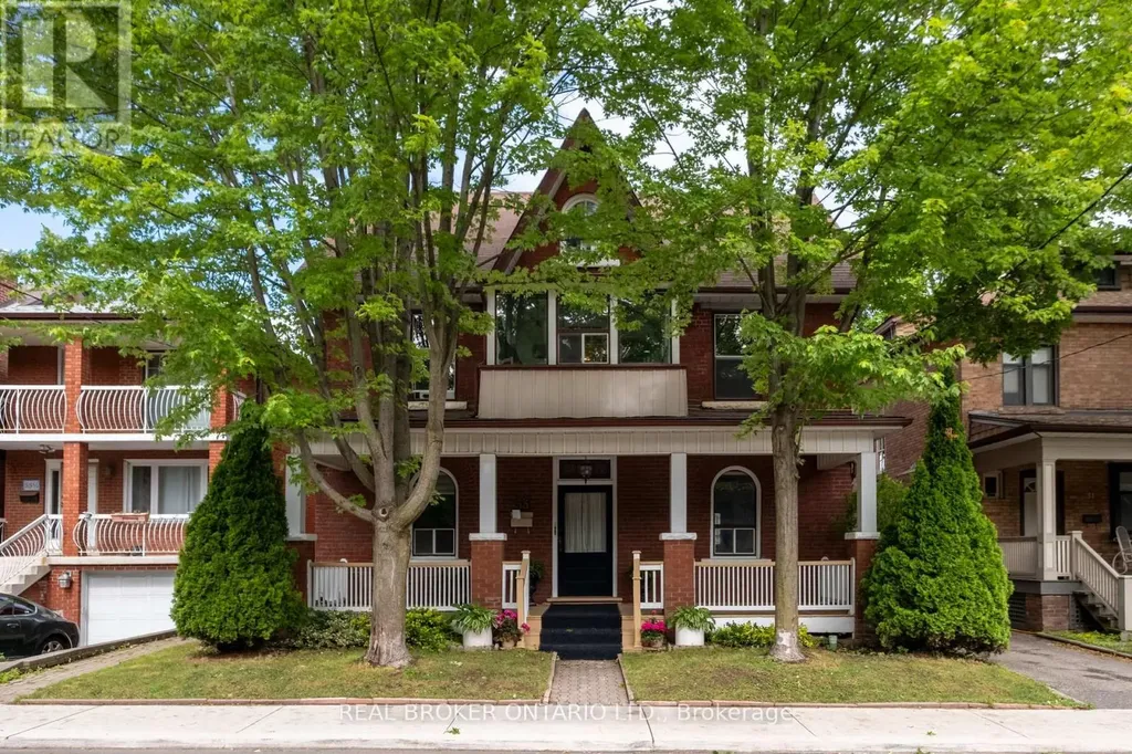 33 Atlas Avenue Toronto (humewood-cedarvale) ON M6C 3N8