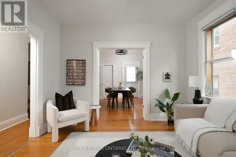 33 Atlas Avenue Toronto (humewood-cedarvale) ON M6C 3N8