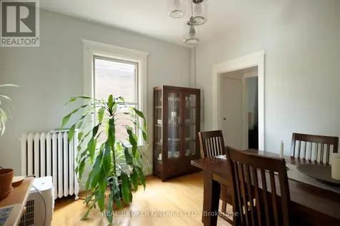 33 Atlas Avenue Toronto (humewood-cedarvale) ON M6C 3N8