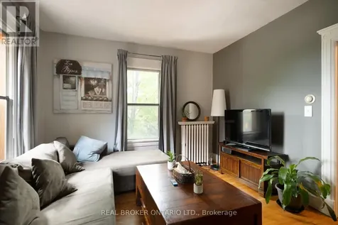 33 Atlas Avenue Toronto (humewood-cedarvale) ON M6C 3N8