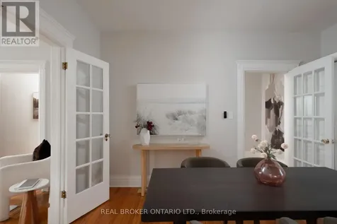 33 Atlas Avenue Toronto (humewood-cedarvale) ON M6C 3N8