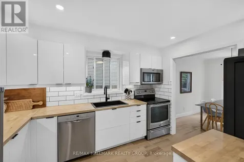1797 Bromont Way Ottawa ON K1C 5J7