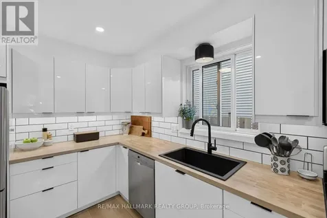 1797 Bromont Way Ottawa ON K1C 5J7