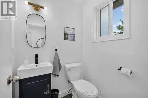 1797 Bromont Way Ottawa ON K1C 5J7