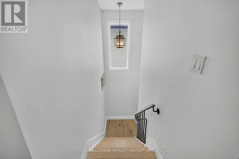 1797 Bromont Way Ottawa ON K1C 5J7