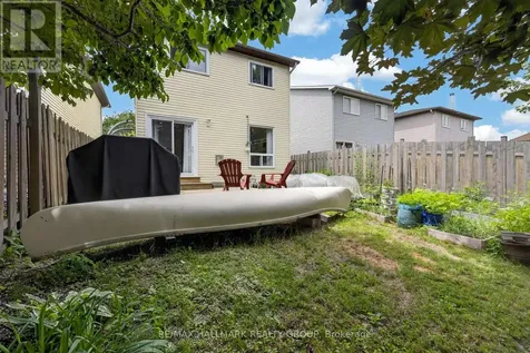 1797 Bromont Way Ottawa ON K1C 5J7