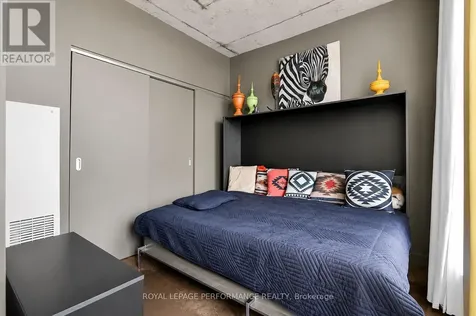 383 Cumberland Street North Ottawa ON K1N 1J7