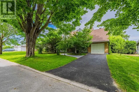 3319 Kodiak Street Ottawa ON K1V 7S7