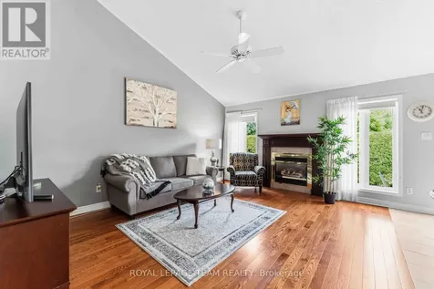 38 Settler's Ridge Way Ottawa ON K2J 4V2