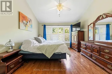 38 Settler's Ridge Way Ottawa ON K2J 4V2