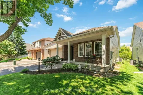 38 Settler's Ridge Way Ottawa ON K2J 4V2