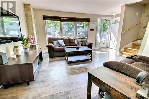 541 Parkview Crescent Cambridge ON N3H 4Z9