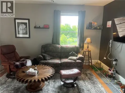 745 King Street East Kitchener ON N2G 2M4