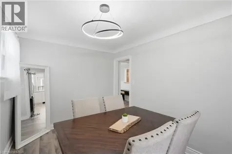 160 East 36th Street Hamilton ON L8V 3Z4