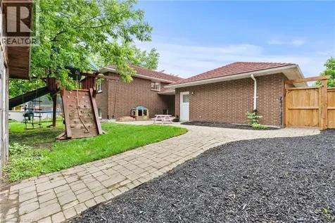 38 Killins Street Smithville ON L0R 2A0