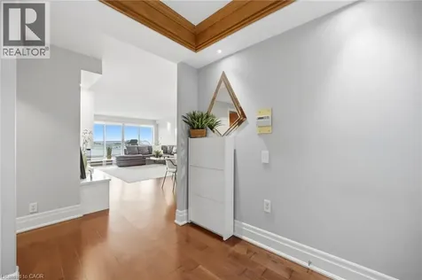460 Queens Quay Way Toronto ON M5V 2Y5