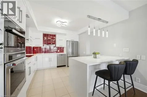 460 Queens Quay Way Toronto ON M5V 2Y5