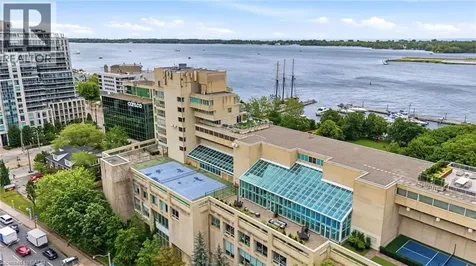 460 Queens Quay Way Toronto ON M5V 2Y5