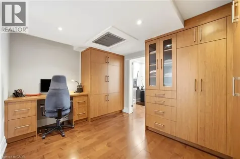460 Queens Quay Way Toronto ON M5V 2Y5