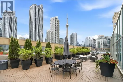 460 Queens Quay Way Toronto ON M5V 2Y5