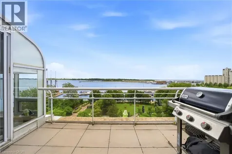 460 Queens Quay Way Toronto ON M5V 2Y5